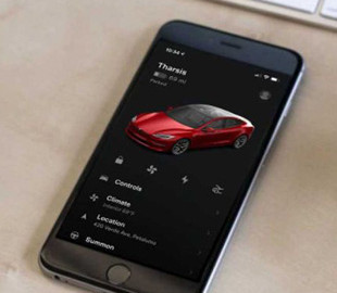 Хакер розповів, як вкрасти Tesla через Bluetooth