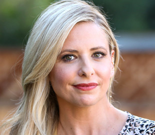 Сара Мишель Геллар получила ведущую роль в комедийном сериале Amazon о взрослении