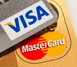 Visa и MasterCard тестируют карты со сканером отпечатков пальцев. Банкам они не нравятся