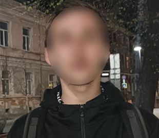 18-річний хлопець вкрав з магазину понад 60 SIM-карт