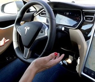 Исследователи раскритиковали данные Tesla о том, что их автопилот снизил аварии на 40%