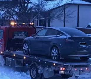 Обнаружена новая напасть: машины Tesla опасны для жизни пассажиров зимой