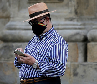 Эксперт назвала способ очистить смартфон от коронавируса