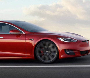 Tesla Model S Plaid побила все рекорды в первом независимом испытании