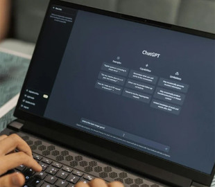 Чатботи зі штучним інтелектом перевірили на правдивість: у кого найменше фейків