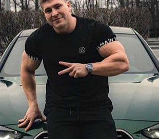Під Києвом фітнес-блогер Данилець розбив Aston Martin за 350 тисяч доларів