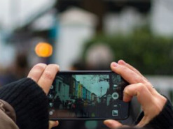 Що означає значок квітки на камері iPhone: чому він рандомно зʼявляється