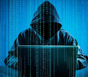 Россия готовит кибератаки на энергосистему и правительственные сайты Украины, - NYT