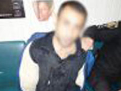 У Шепетівці миттєво затримали чоловіка, котрий побив жінку та вкрав її телефон