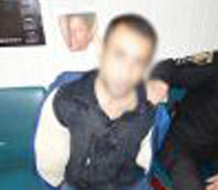 У Шепетівці миттєво затримали чоловіка, котрий побив жінку та вкрав її телефон