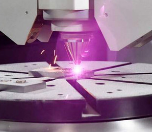 В США впервые полностью напечатали ионный двигатель для спутников