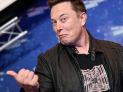 Маск розблокує сторінку відомого конспіролога