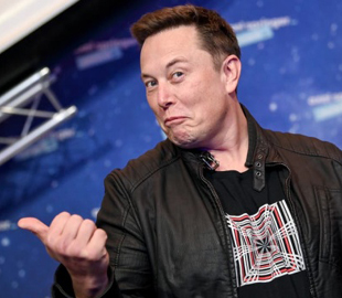 Маск розблокує сторінку відомого конспіролога