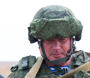 В России школьников обманом согнали на линейку в память о ликвидированном в Украине генерале