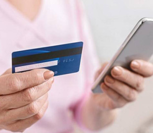 Две женщины стали жертвами мошенников