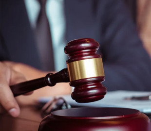 Адміністраторка групи у Facebook отримала вирок за перешкоджання ЗСУ