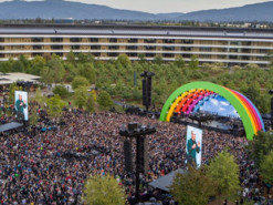 Apple официально открыла свою новую штаб-квартиру и почтила память Стива Джобса