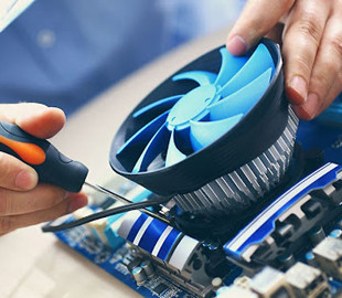 В Киеве аферисты "наказывают" пенсионеров на огромные суммы