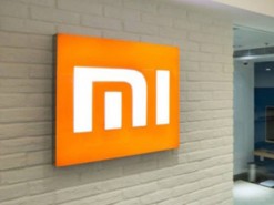 Xiaomi проектирует смартфоны Android One с экранным дактилоскопическим сканером