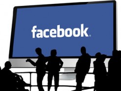Facebook разоблачит интернет-троллей с помощью почтовых открыток