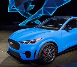 Ford будет требовать создания учётной записи для автомобиля ещё до покупки Mustang Mach-E