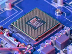 Китай не сможет отказаться от импортного оборудования для производства чипов в ближайшие десять лет