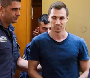 Конгрессмены США озадачены досрочным освобождением самого разыскиваемого русского хакера