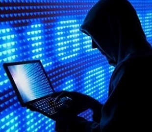 Розшукуваного в 30 країнах світу хакера затримали в Україні