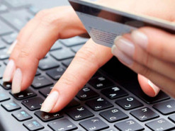 Інтернет-шахраї, вдавши з себе благодійників, вкрали з рахунку жінки 25 000 гривень