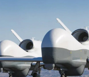 Потрібні для війни з Китаєм: США готують дрони дальністю понад 10 000 км