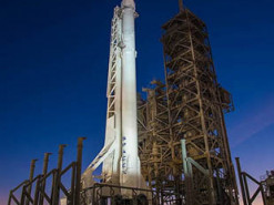 SpaceX отложила запуск ракеты-носителя с более чем 140 спутниками