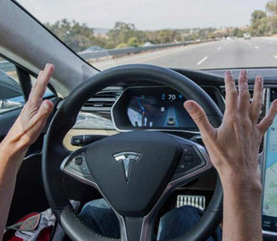 В ближайшие недели Tesla представит улучшенную технологию автономного вождения