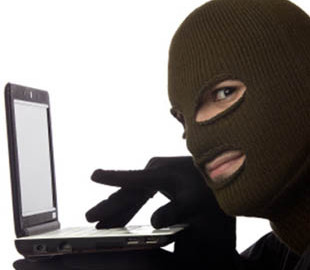 Интернет-мошенник обманул украинцев на миллион гривен