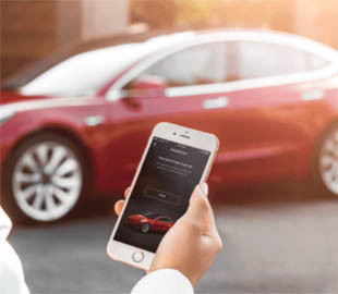 В новых iPhone уже есть технология для управления Apple Car