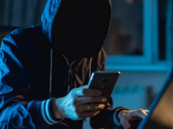 В Киеве мошенники предлагают благотворительную помощь в обмен на паспортные данные