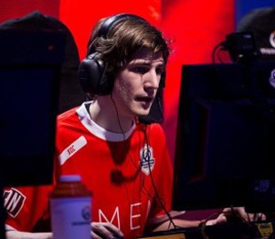 Blizzard наказала киберспортсмена за проигранный матч