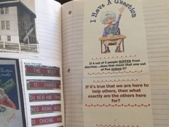 Бабушка распечатала шутки из интернета и соорудила из них книгу