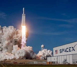 Интернету быть: SpaceX запустила ракету со спутниками для доступа в сеть