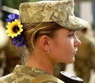 Петиция об отмене воинского учета для женщин набрала 25 тыс. голосов