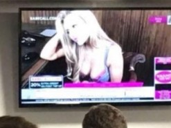 На стадионе во время матча Кубка английской лиги хакеры включили порноканал