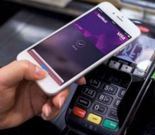 Послуга Apple Pay стала доступною у всіх банках України