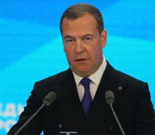  Медведєв погрожує Молдові: "У Придністров'ї проживає близько 220 тисяч громадян Росії"