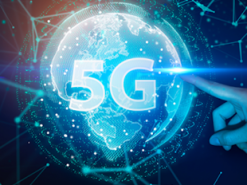 5G у вогні. Як із подачі журналістів і кремлівської пропаганди прихильники теорій змови почали воювати зі стільниковими вишками