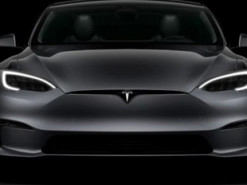 Владельцы электромобилей Tesla стали всё чаще сталкиваться с ложными автоматическими торможениями