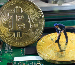 Мошенник из Сингапура получил 34 года тюрьмы за незаконный майнинг криптовалют