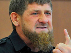 У Росії суд покарав жінку за критику кадировців