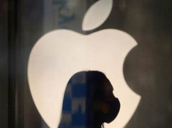 Apple решила отложить возвращение сотрудников в офисы как минимум на месяц