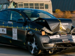 Tesla Model Y разбили в американском краш-тесте – электрокар сумел удивить