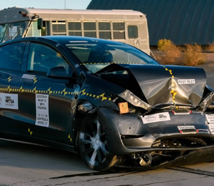 Tesla Model Y разбили в американском краш-тесте – электрокар сумел удивить
