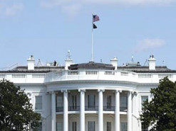 Белый дом может запретить пользоваться китайскими платежными сервисами